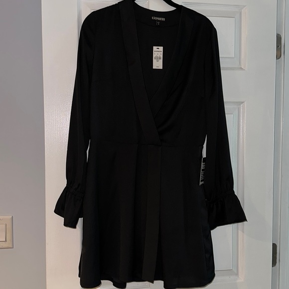 Express Dresses & Skirts - Express black dress